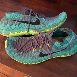 Nike Flyknit 3.0 Barefoot running shoes